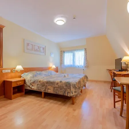 Couette-café Holiday Club